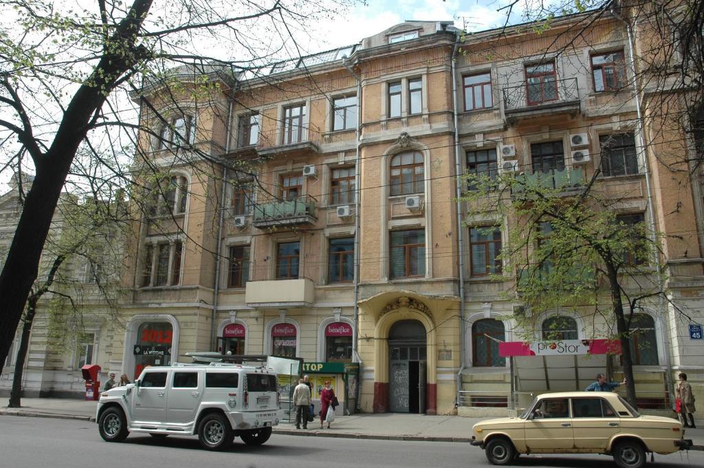 Малон Апартаменты Харьков Экстерьер фото